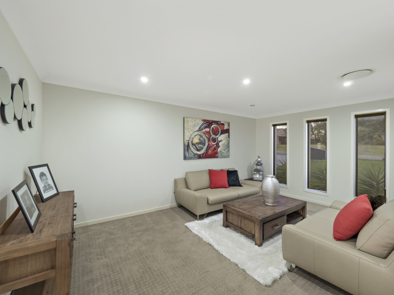 61 Shuttleworth Street, Kuraby QLD 4112