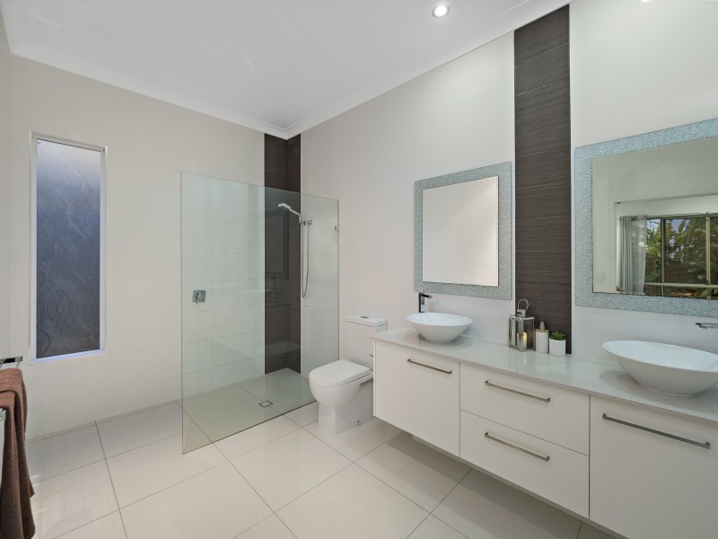 61 Shuttleworth Street, Kuraby QLD 4112