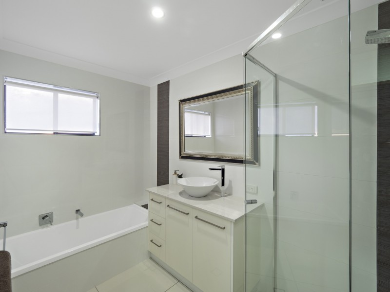 61 Shuttleworth Street, Kuraby QLD 4112