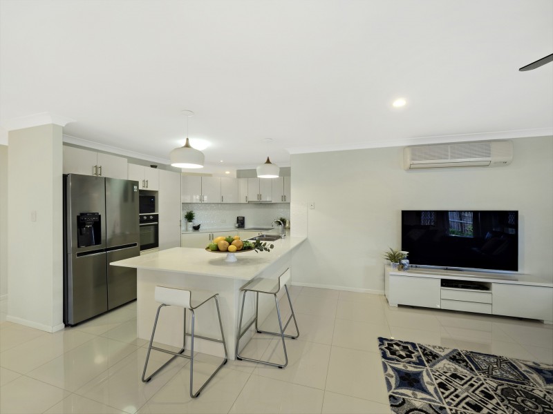 2 Pele Court, Underwood QLD 4119