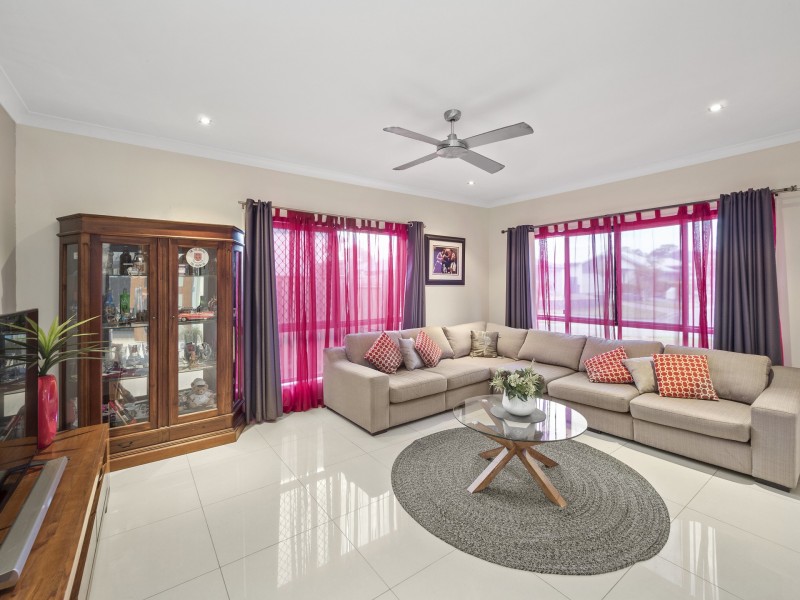 10 Rolfe Circuit, Underwood QLD 4119