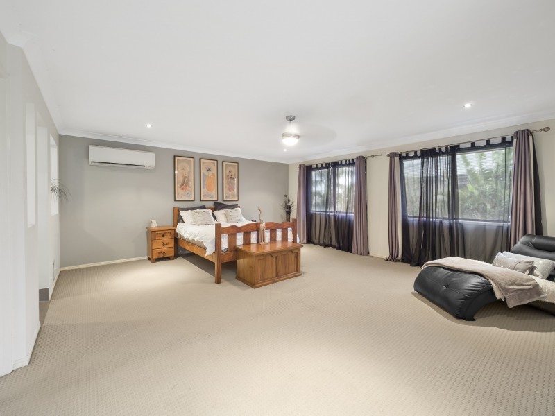 10 Rolfe Circuit, Underwood QLD 4119