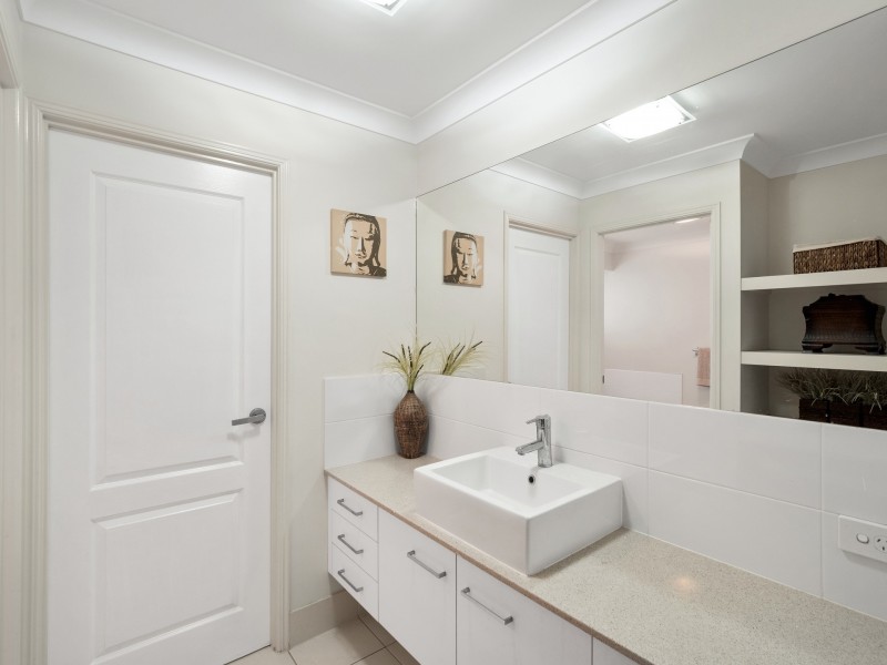 10 Rolfe Circuit, Underwood QLD 4119