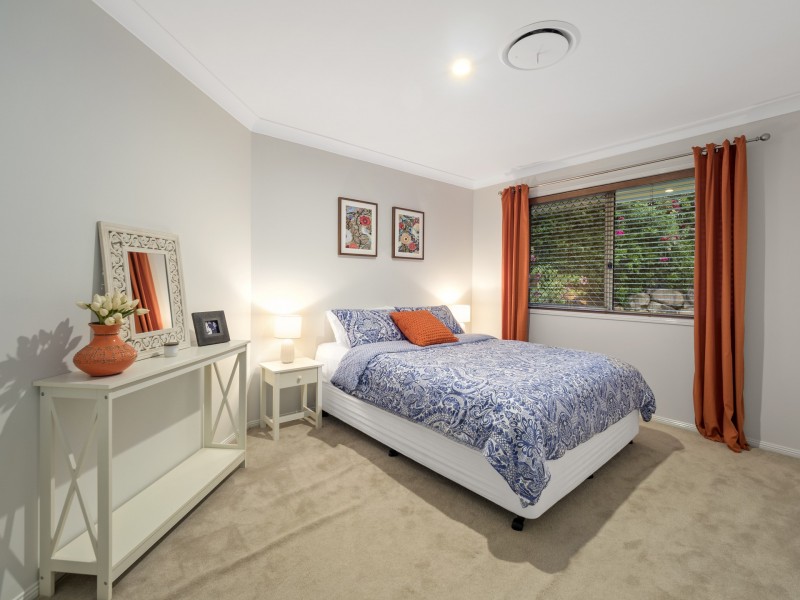 120 Chesterfield Crescent, Kuraby QLD 4112