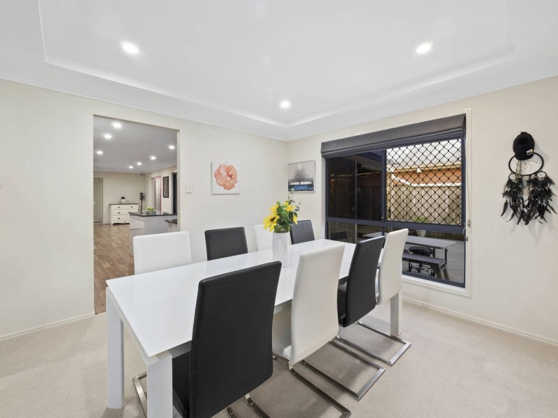 27 Lema Circuit, Kuraby QLD 4112