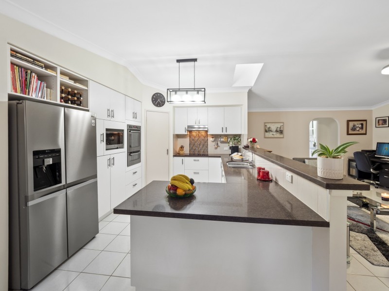 9 Robynne Place, Kuraby QLD 4112