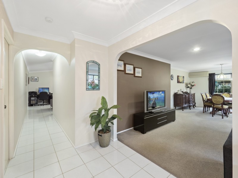 9 Robynne Place, Kuraby QLD 4112