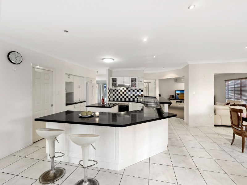 20 Parkhurst Place, Kuraby QLD 4112