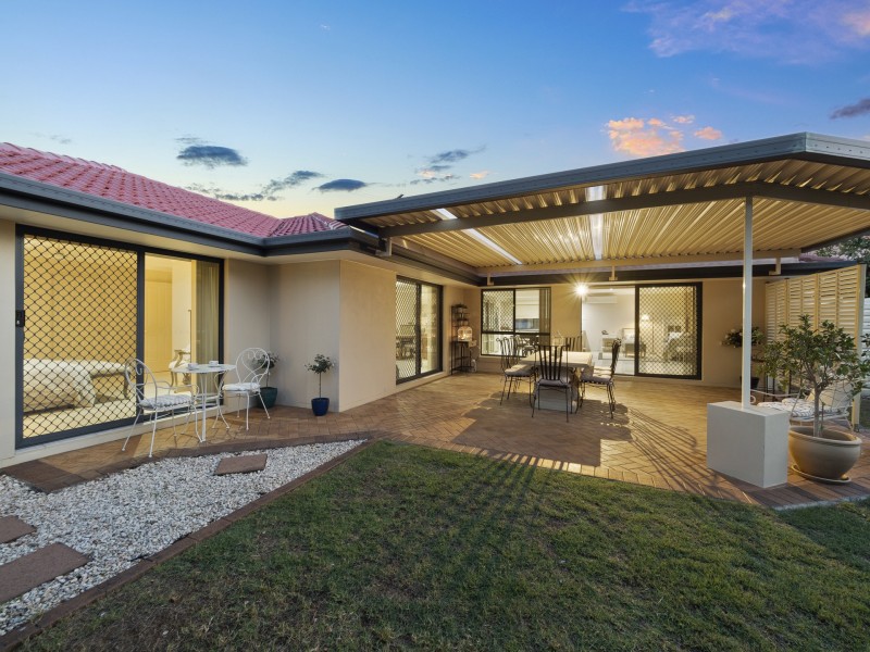 17 Lily Circuit, Kuraby QLD 4112