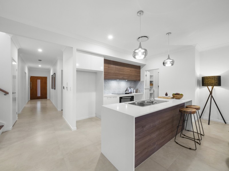 16 Ismaeel Circuit, Kuraby QLD 4112