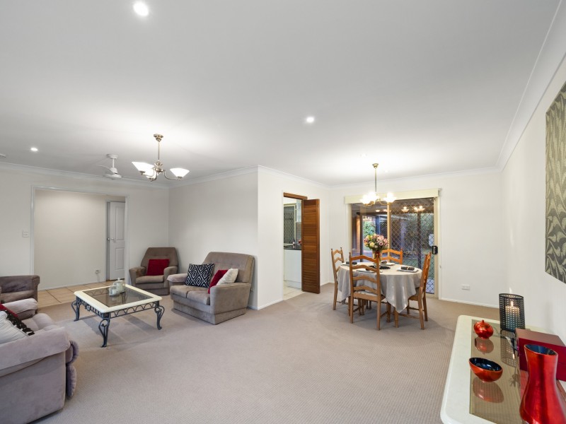 16 Chanel Crescent, Eight Mile Plains QLD 4113