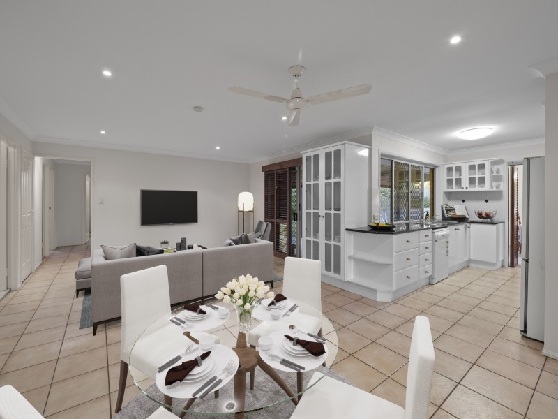 16 Chanel Crescent, Eight Mile Plains QLD 4113