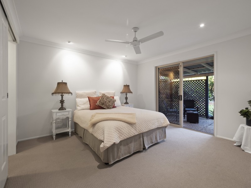 16 Chanel Crescent, Eight Mile Plains QLD 4113