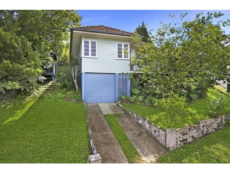 44 Kanumbra Street, Coorparoo QLD 4151