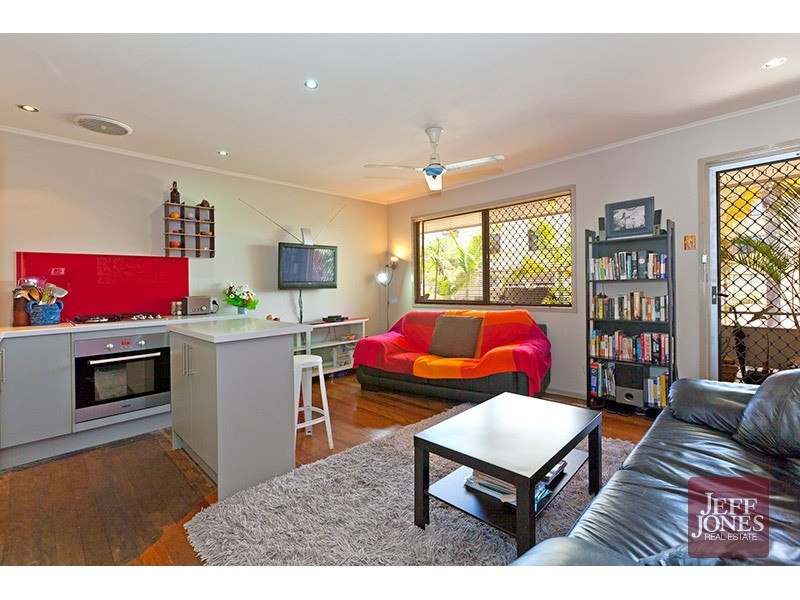 3/15 Cedar Street, Greenslopes QLD 4120