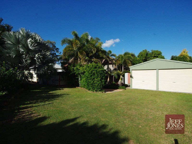 689 Esplanade, Lota QLD 4179