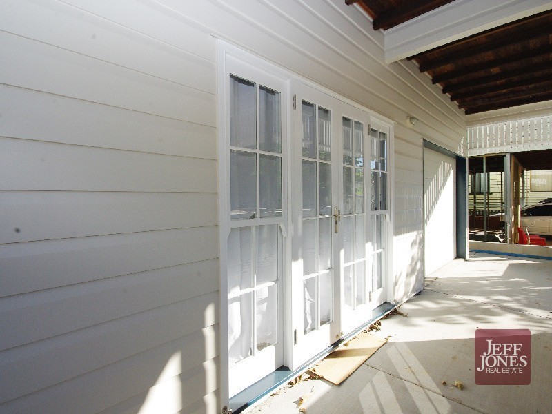 21 Harrogate Street, Woolloongabba QLD 4102