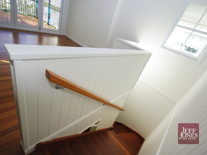 21 Harrogate Street, Woolloongabba QLD 4102