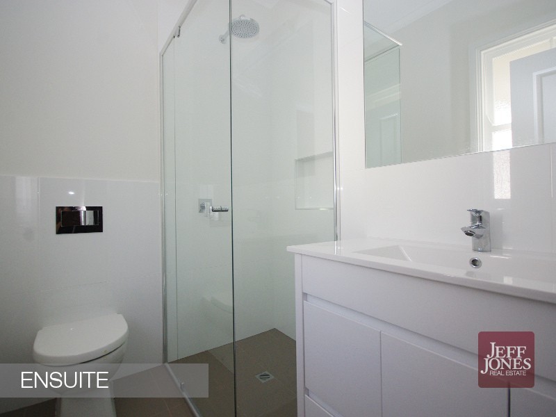 21 Harrogate Street, Woolloongabba QLD 4102