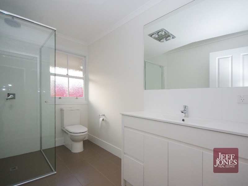 21 Harrogate Street, Woolloongabba QLD 4102