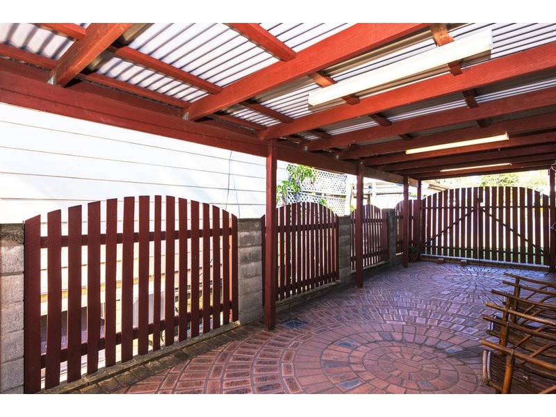 3 Curringa Street, Mansfield QLD 4122