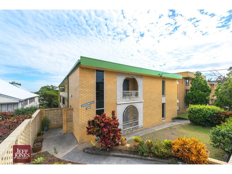 1/339 Cavendish Road, Coorparoo QLD 4151