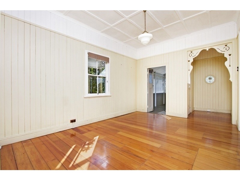 45 Jubilee Street, Greenslopes QLD 4120