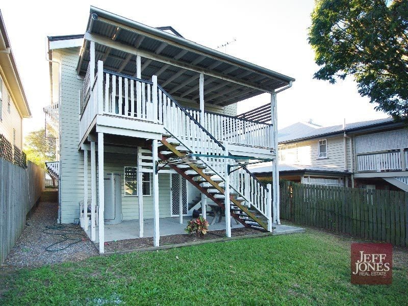 276 Ekibin Road, Tarragindi QLD 4121