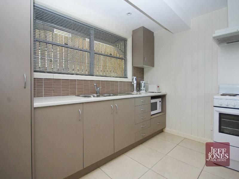 276 Ekibin Road, Tarragindi QLD 4121