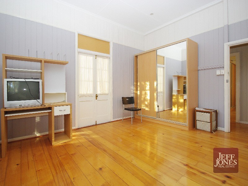 276 Ekibin Road, Tarragindi QLD 4121