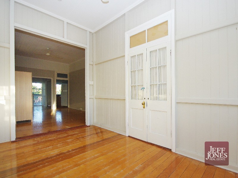 276 Ekibin Road, Tarragindi QLD 4121