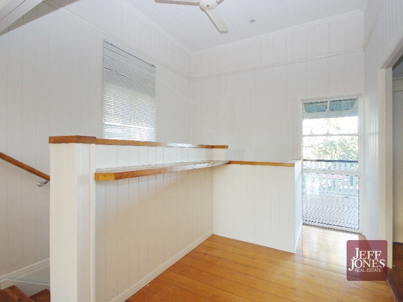 276 Ekibin Road, Tarragindi QLD 4121