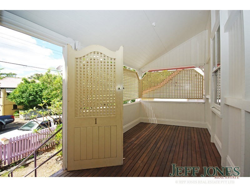 1 Sword Street, Woolloongabba QLD 4102