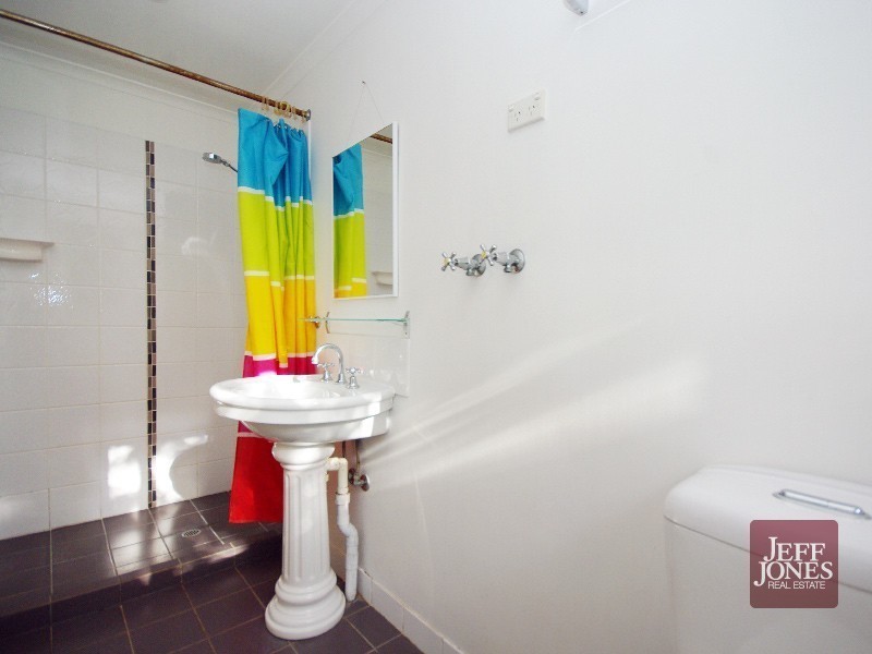 Holland Park QLD 4121