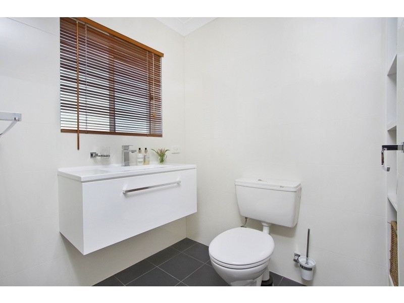 1/237 Cavendish Road, Coorparoo QLD 4151