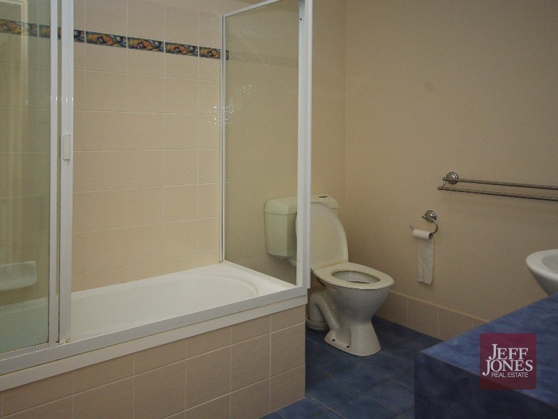 2/14 Real Street, Annerley QLD 4103