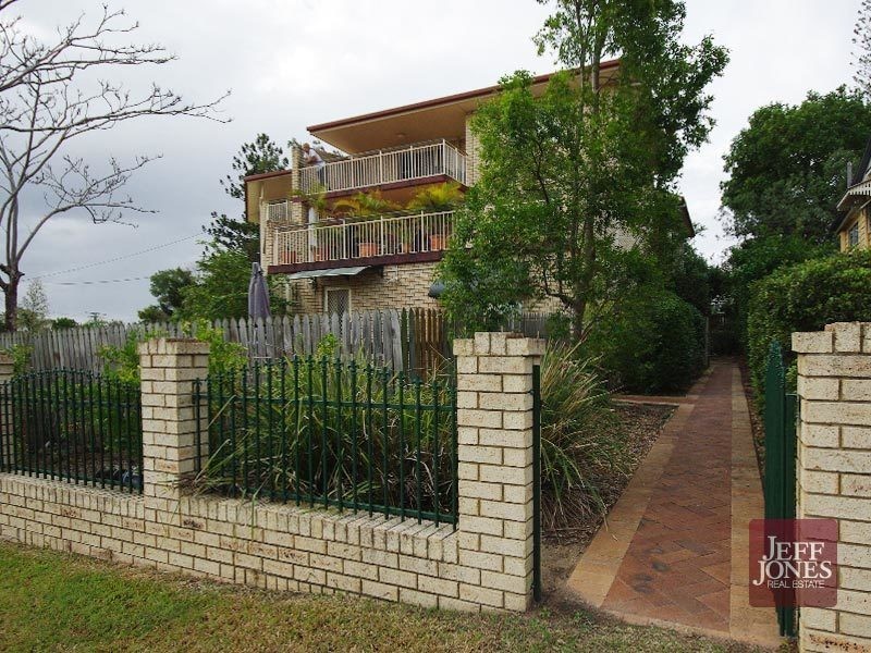 4/27 Nelson Street, Coorparoo QLD 4151