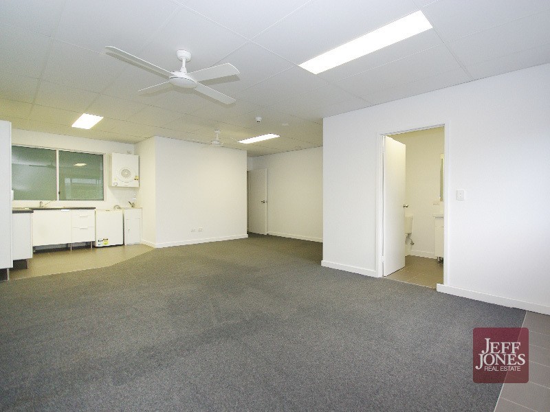 2/12 Old Cleveland Road, Greenslopes QLD 4120
