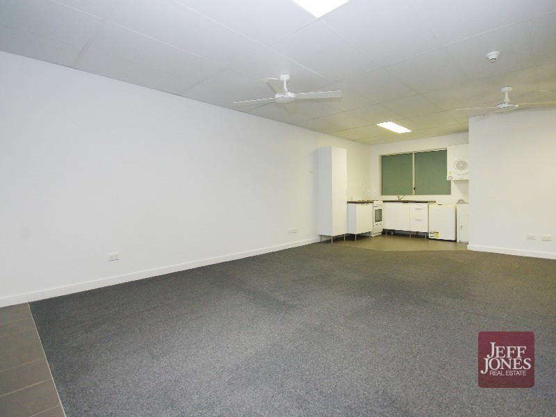 2/12 Old Cleveland Road, Greenslopes QLD 4120