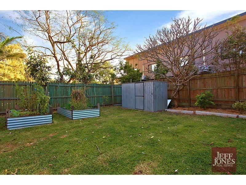 31 Baron Street, Greenslopes QLD 4120