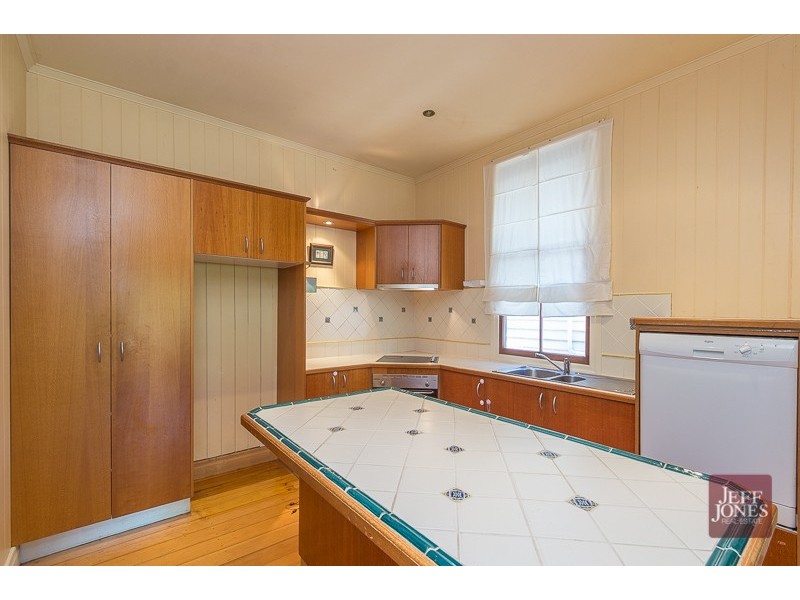 39 Gordon Street, Greenslopes QLD 4120