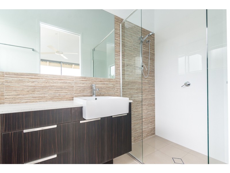 2/85 Sunbeam Street, Annerley QLD 4103