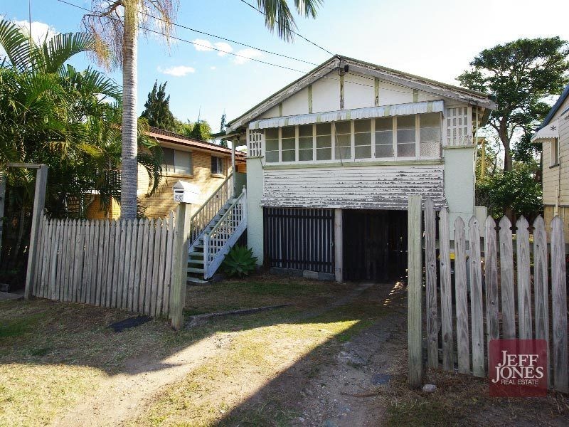 25 Thomas Street, Greenslopes QLD 4120