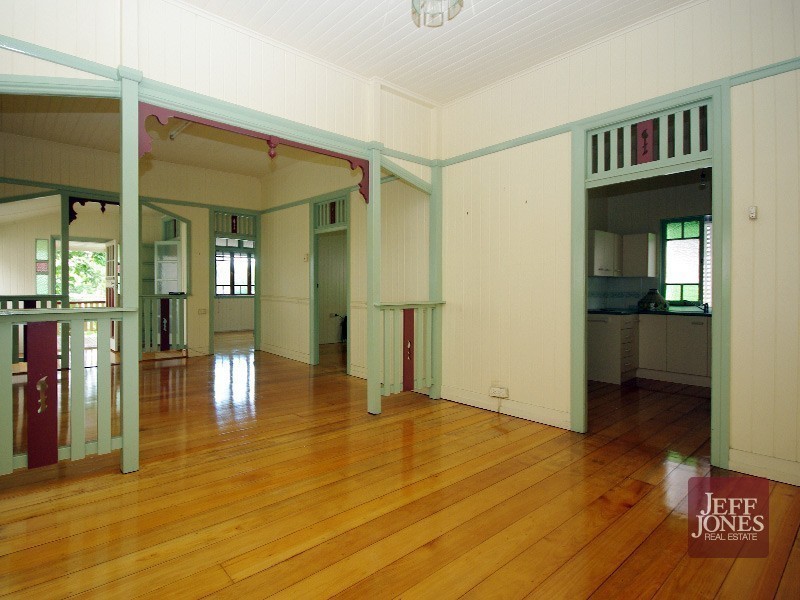 72 Pembroke Road, Coorparoo QLD 4151