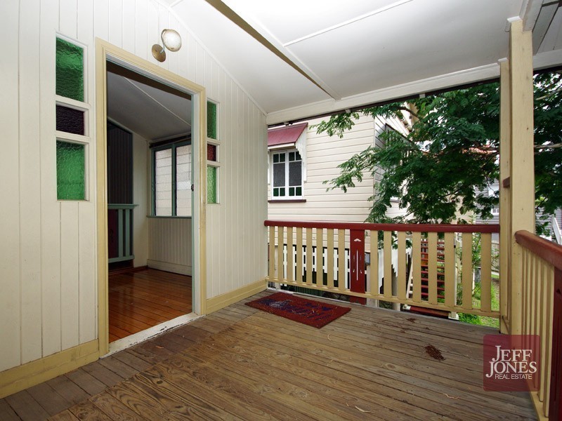 72 Pembroke Road, Coorparoo QLD 4151