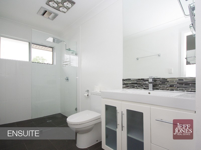 1/72 Miles Street, Hawthorne QLD 4171