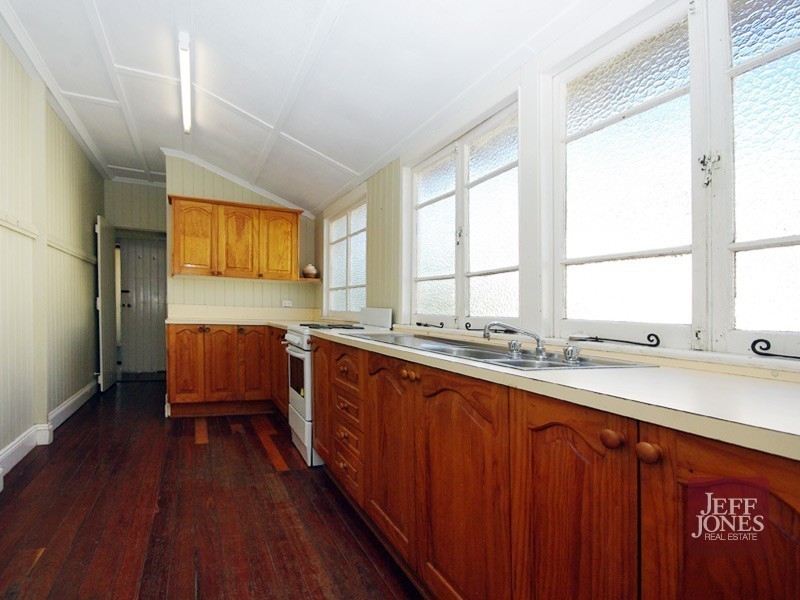 14 Leicester Street, Coorparoo QLD 4151