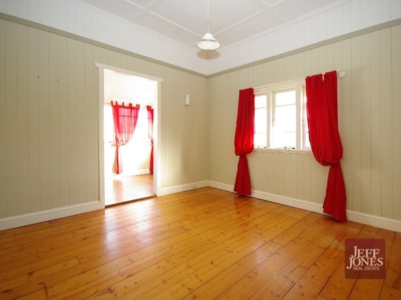 14 Leicester Street, Coorparoo QLD 4151