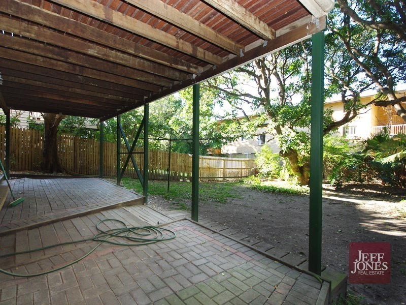 14 Leicester Street, Coorparoo QLD 4151