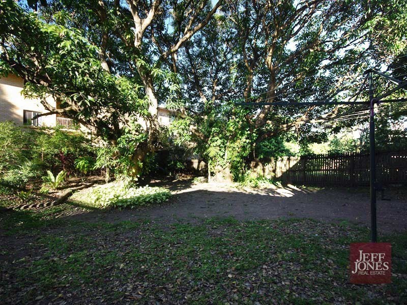 14 Leicester Street, Coorparoo QLD 4151